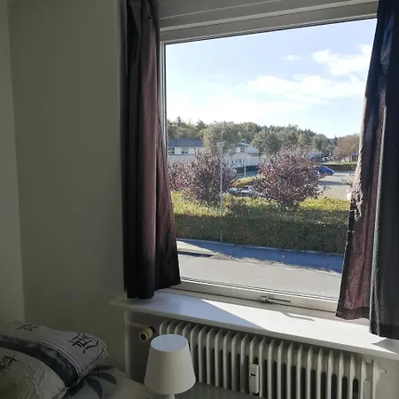 Three Bedrooms Apartment *